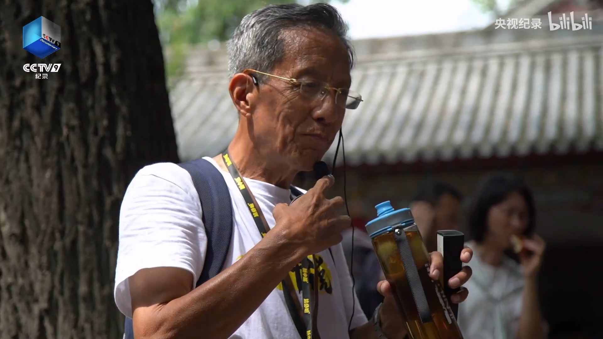 西安70歲導(dǎo)游爺爺?shù)闹v解好有激情.mp4_20250328_100746.869.jpg